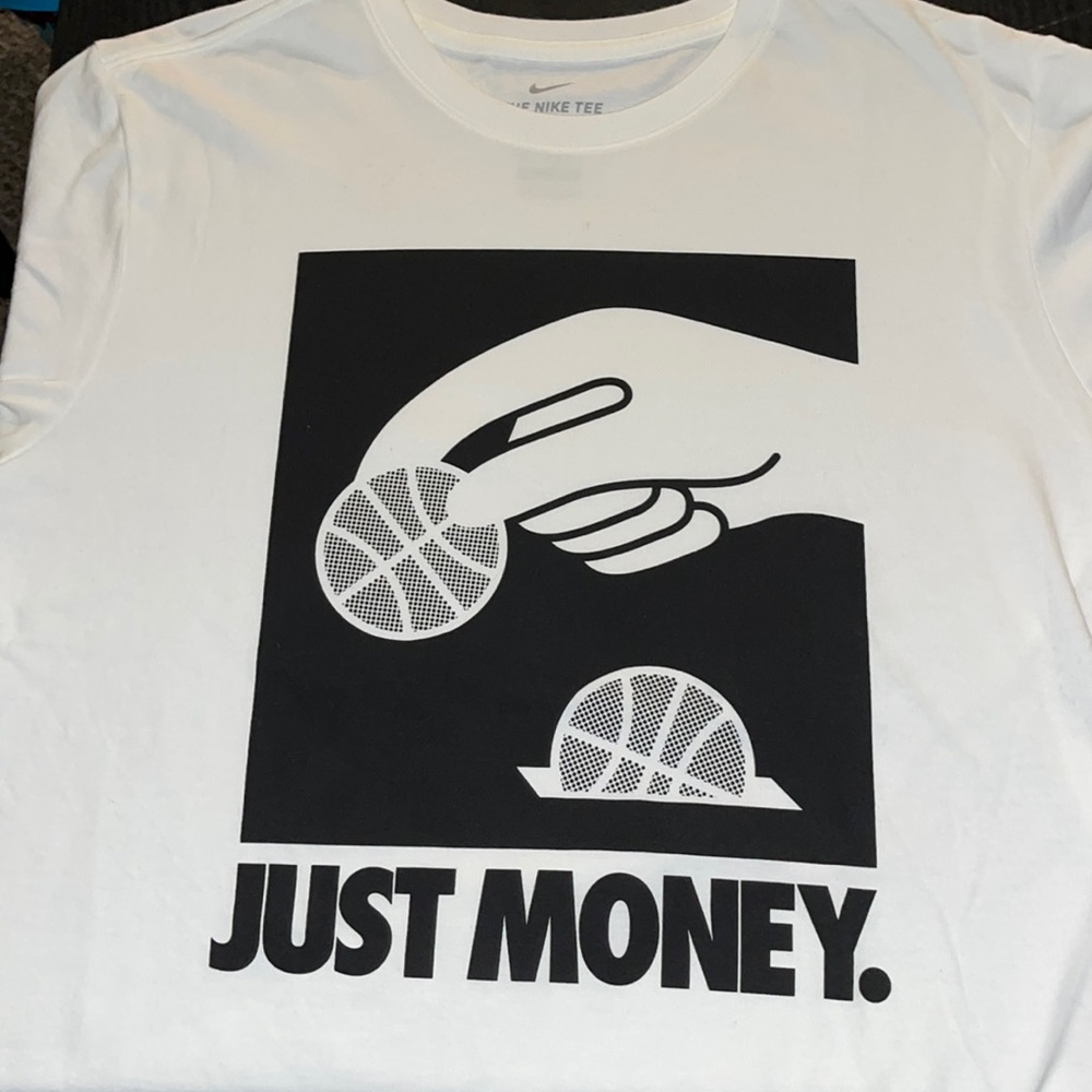 Nike Tee